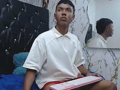 lonjitas twink hot online show from 05/18/26, 06:23