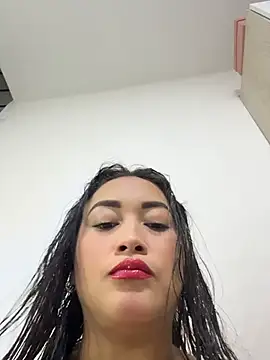 Snapshot of Tatiana123_ chatting on 07/01/26, 12:00 Tatiana123 online show from 07/01/26, 12:00