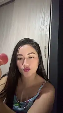 Snapshot of Tatiana123_ chatting on 05/14/26, 04:48 Tatiana123 online show from 05/14/26, 04:48