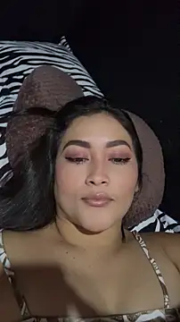 Snapshot of Tatiana123_ chatting on 05/17/26, 04:18 Tatiana123 online show from 05/17/26, 04:18