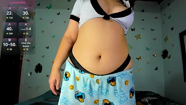 charlotterosse01 online show from 05/18/26, 10:14