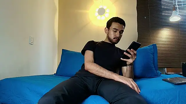 AxelClark S online show from 05/22/26, 07:56