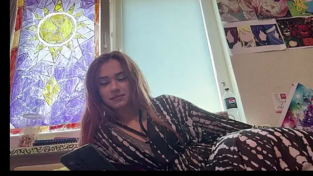 Snapshot of KiraMayson chatting on 05/16/26, 10:36 KiraMayson online show from 05/16/26, 10:36