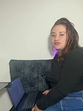 Sami ferrer online show from 07/08/26, 04:24