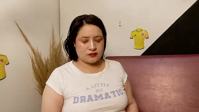 Snapshot of Laura__Castillo_ chatting on 07/02/26, 12:55 Laura Castillo online show from 07/02/26, 12:55