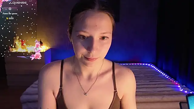 Snapshot of nivorelle chatting on 06/28/26, 05:08 nivorelle online show from 06/28/26, 05:08