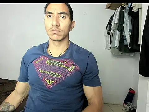 aquiles04 online show from 05/29/26, 01:39