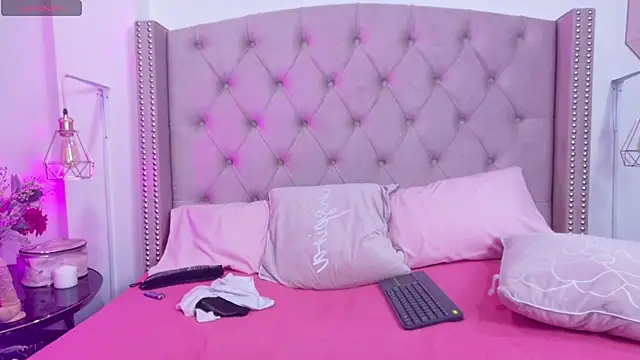 lolii milk online show from 05/29/26, 03:45