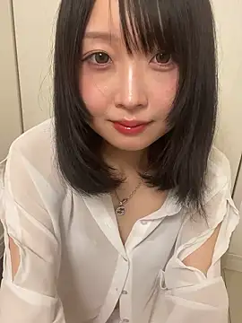 Snapshot of yu_nya chatting on 06/03/26, 01:01 yu nya online show from 06/03/26, 01:01