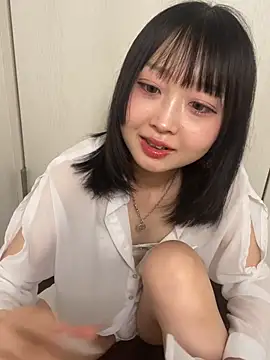 Snapshot of yu_nya chatting on 05/24/26, 05:51 yu nya online show from 05/24/26, 05:51