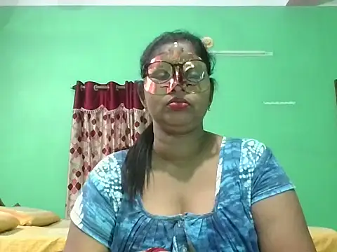 Kavya17 online show from 06/22/26, 02:03
