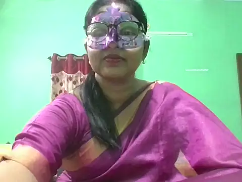 Kavya17 online show from 06/17/26, 06:07