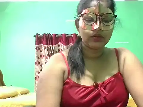 Kavya17 online show from 06/24/26, 06:28