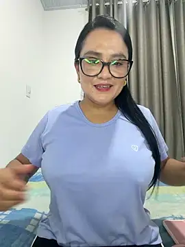 Snapshot of rousee69_ chatting on 06/07/26, 06:07 rousee69 online show from 06/07/26, 06:07