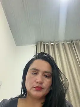 Snapshot of rousee69_ chatting on 06/03/26, 01:39 rousee69 online show from 06/03/26, 01:39