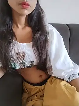 Snapshot of neha_singh0 chatting on 07/02/26, 05:35 neha singh0 online show from 07/02/26, 05:35