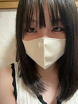 Snapshot of sora_071355 chatting on 06/17/26, 04:28 sora 071355 online show from 06/17/26, 04:28