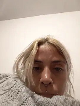 sofigirlgold online show from 05/22/26, 12:30