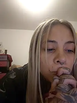 sofigirlgold online show from 05/14/26, 08:00