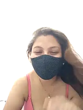 hot kiran2000 online show from 06/14/26, 08:32