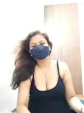 hot kiran2000 online show from 07/13/26, 04:17