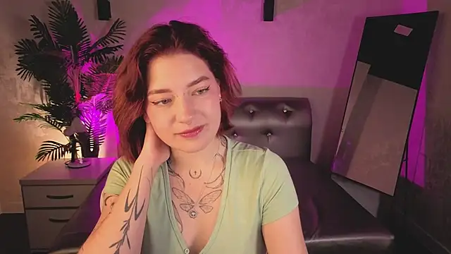 Nikki Gringer online show from 06/05/26, 01:10