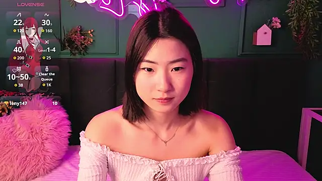 Snapshot of Runi_Asian chatting on 06/03/26, 01:17 Runi Asian online show from 06/03/26, 01:17