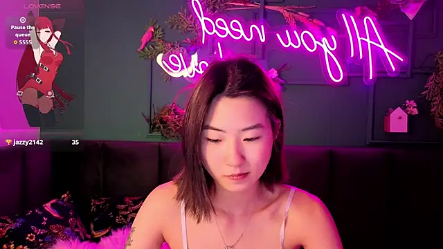 Snapshot of Runi_Asian chatting on 06/20/26, 01:32 Runi Asian online show from 06/20/26, 01:32