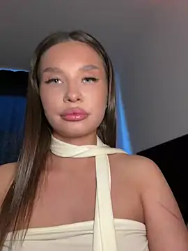 Snapshot of BeautyBella_ chatting on 06/12/26, 04:16 BeautyBella online show from 06/12/26, 04:16
