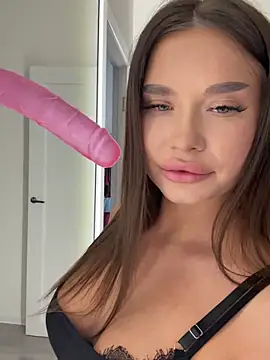 BeautyBella  online show from 05/17/26, 03:45