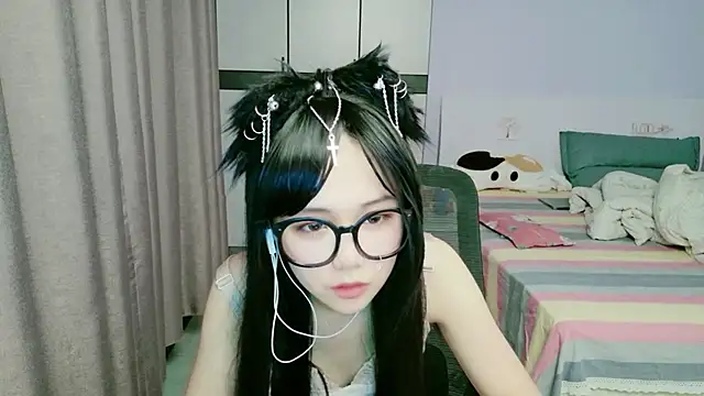 Snapshot of xiaoxiaoyu030 chatting on 06/03/26, 02:33 xiaoxiaoyu030 online show from 06/03/26, 02:33