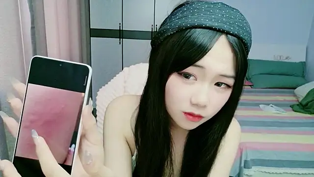 Snapshot of xiaoxiaoyu030 chatting on 06/07/26, 07:24 xiaoxiaoyu030 online show from 06/07/26, 07:24