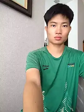 emb23xu online show from 05/19/26, 02:18