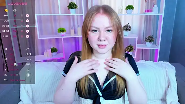 AlexaaBee online show from 05/16/26, 08:02