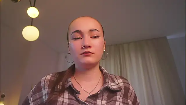 ChanellMinacci online show from 05/27/26, 07:38
