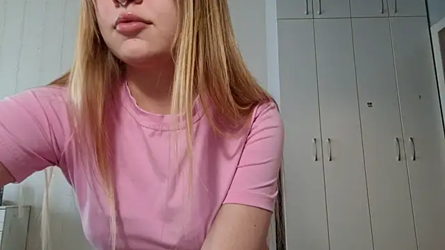 dozygleam online show from 05/17/26, 06:24