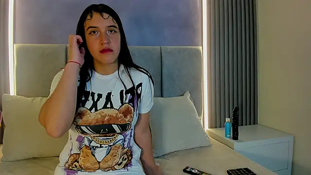 Abigail Aura online show from 05/25/26, 01:10