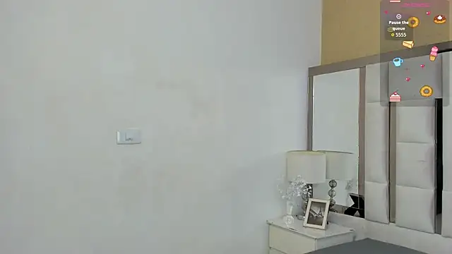 Snapshot of SophiaScottX chatting on 06/25/26, 07:41 SophiaScottX online show from 06/25/26, 07:41