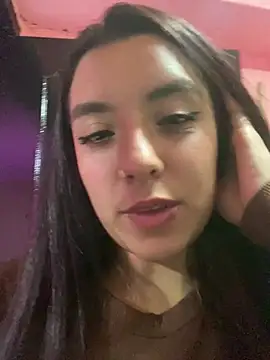 Snapshot of Megan_pink18 chatting on 07/11/26, 04:24 Megan pink18 online show from 07/11/26, 04:24
