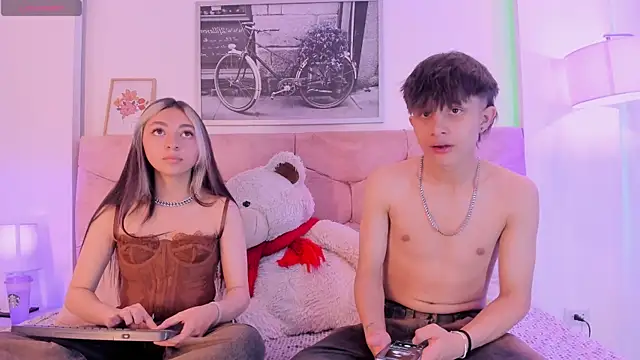 Destello xxx online show from 05/28/26, 04:02