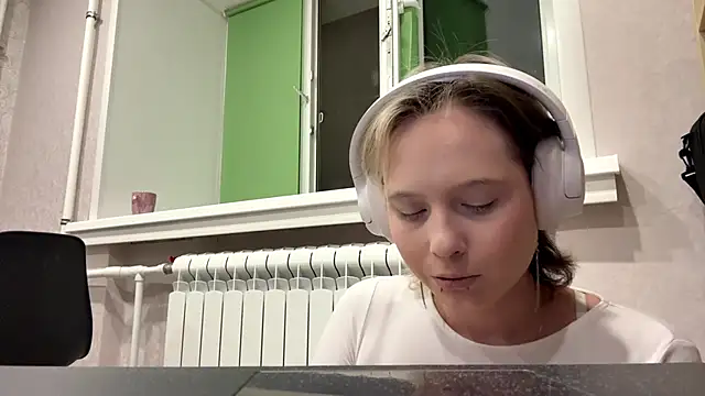 Snapshot of CuteLilit chatting on 06/10/26, 08:10 CuteLilit online show from 06/10/26, 08:10