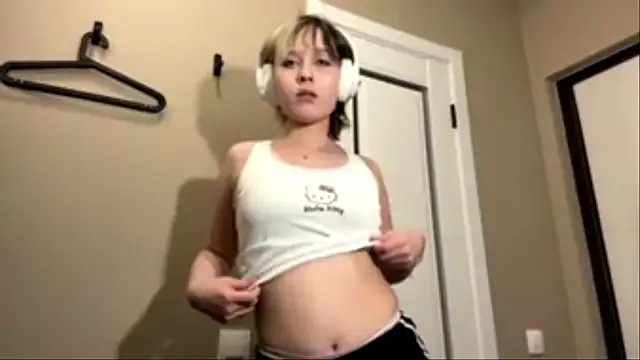 Snapshot of CuteLilit chatting on 05/25/26, 09:02 CuteLilit online show from 05/25/26, 09:02