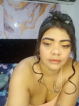 luxuryluna online show from 05/18/26, 11:09
