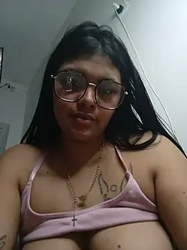 luxuryluna online show from 07/14/26, 02:05