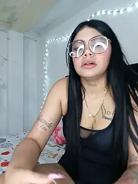 luxuryluna online show from 07/02/26, 12:33