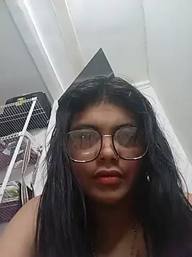 luxuryluna online show from 07/11/26, 10:43