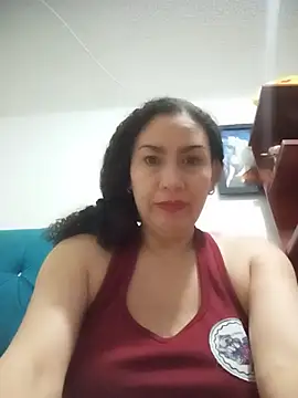 Snapshot of paulett15 chatting on 07/02/26, 02:45 paulett15 online show from 07/02/26, 02:45