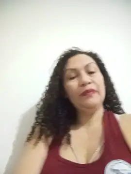 Snapshot of paulett15 chatting on 07/05/26, 04:25 paulett15 online show from 07/05/26, 04:25
