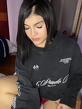 Emilyrosett  online show from 05/19/26, 09:55