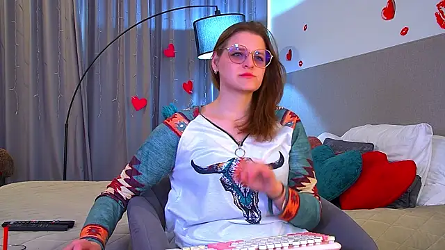 AlexaAvery online show from 06/02/26, 06:13